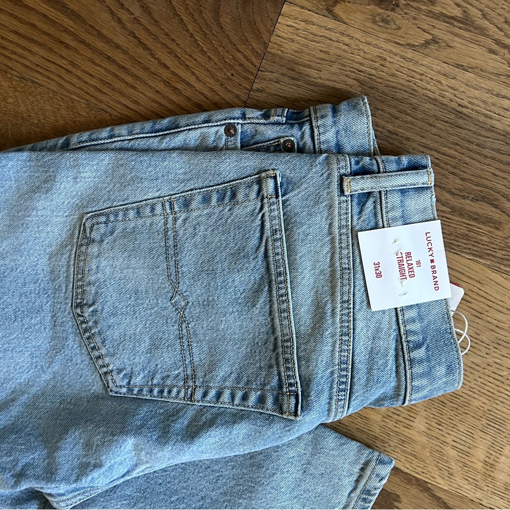 Lucky Brand Relaxed Straight Jeans 31x30 new nwt - Picture 3 of 6